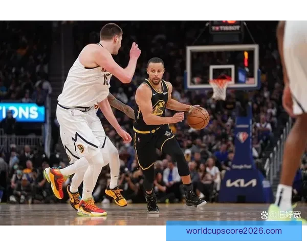 勇士全力追詹姆斯与小卡 力图为库里时代画上完美句号